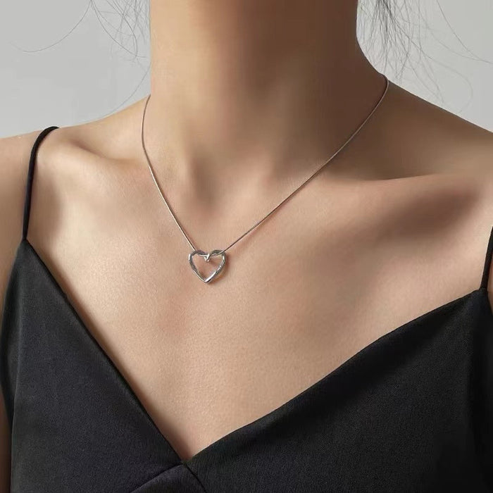 HEART SHAPED PENDANT