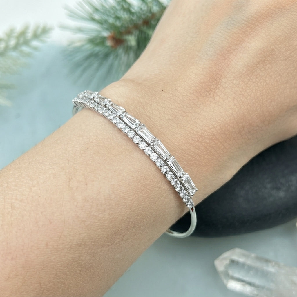 Pave Handcuff