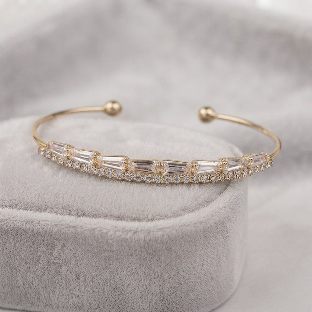 Pave Handcuff