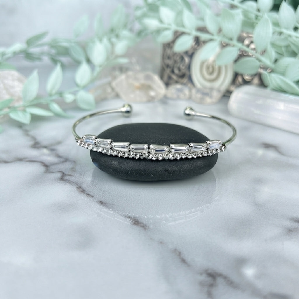 Pave Handcuff