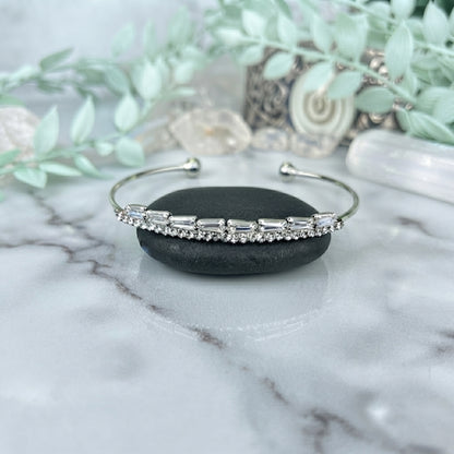 Pave Handcuff